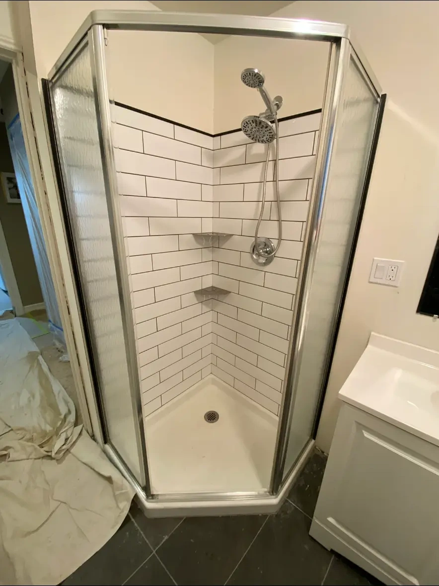 Corner shower finish